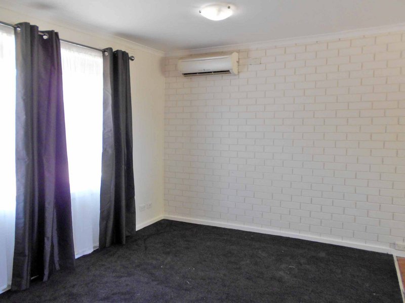 Photo - 1/14 Mccracken Avenue Street, Pascoe Vale South VIC 3044 - Image 3