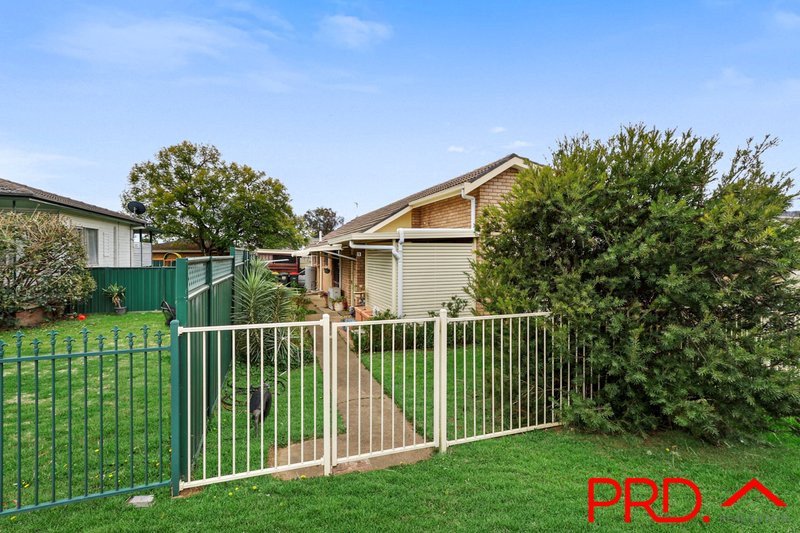 Photo - 1/14 Melrose Street, Tamworth NSW 2340 - Image 2