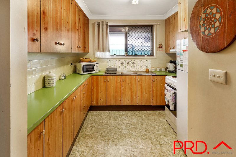 Photo - 1/14 Melrose Street, Tamworth NSW 2340 - Image 10