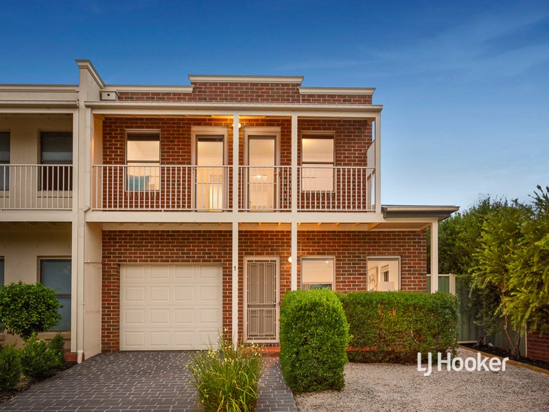 1/14 Mickleton Grove, Point Cook VIC 3030