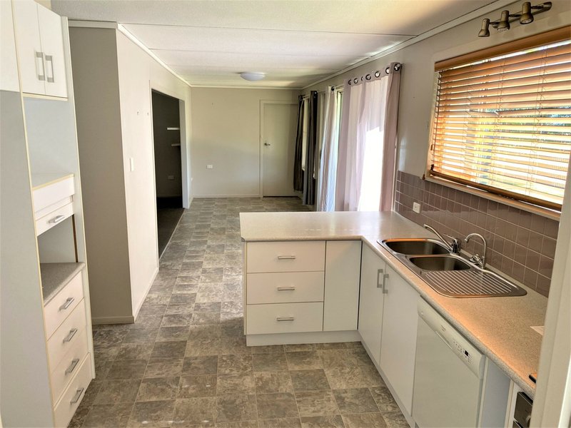 Photo - 114 Moore Street, Kingaroy QLD 4610 - Image 2