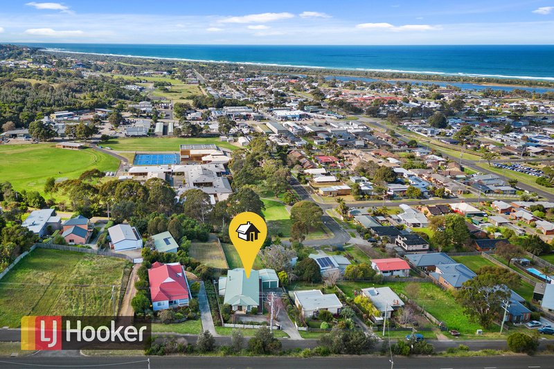 Photo - 114 Myer Street, Lakes Entrance VIC 3909 - Image 1