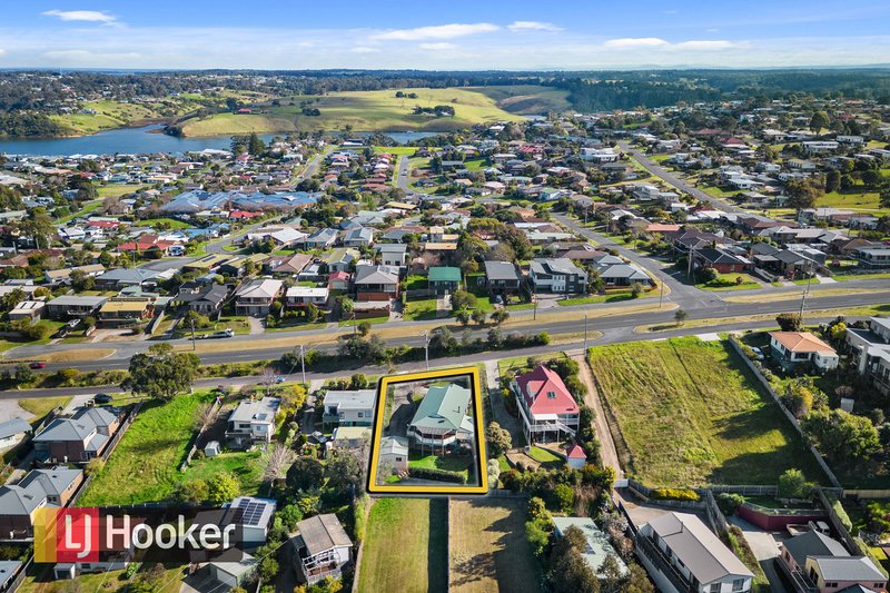 Photo - 114 Myer Street, Lakes Entrance VIC 3909 - Image 4