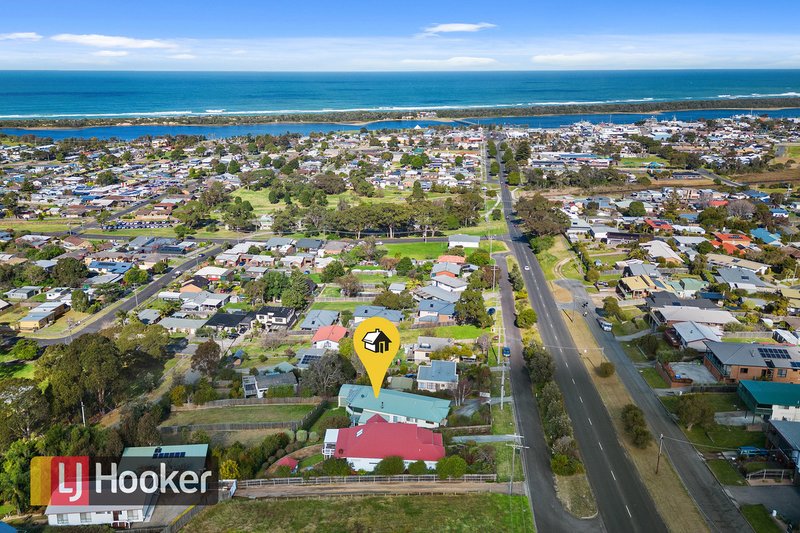 Photo - 114 Myer Street, Lakes Entrance VIC 3909 - Image 5