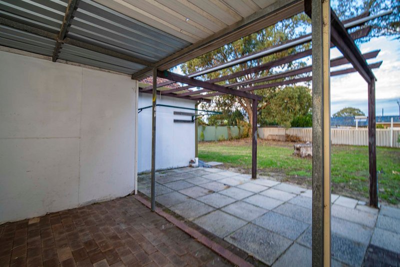 Photo - 114 River View Avenue, South Guildford WA 6055 - Image 23