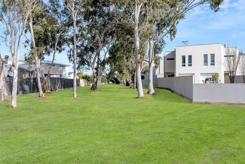 Photo - 1/14 Riverway , Fulham Gardens SA 5024 - Image 2