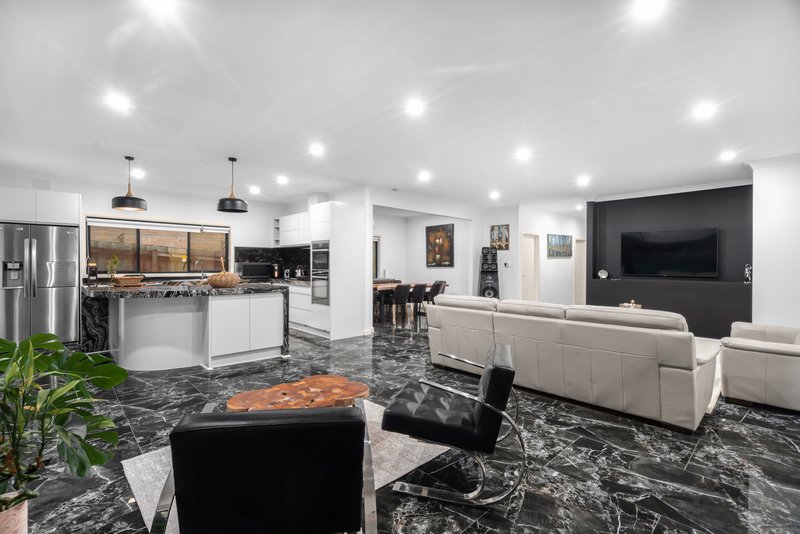 Photo - 114 Rosanna Road, Heidelberg VIC 3084 - Image 4