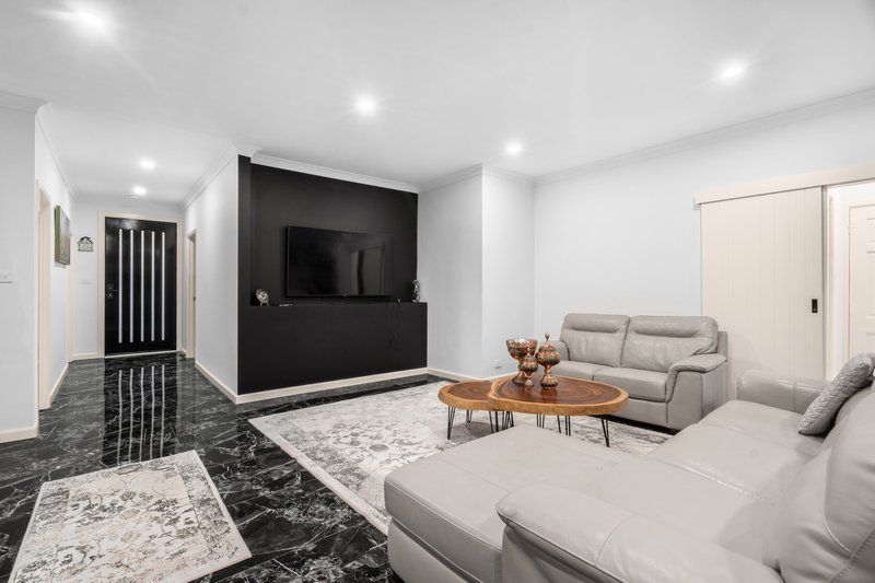 Photo - 114 Rosanna Road, Heidelberg VIC 3084 - Image 6