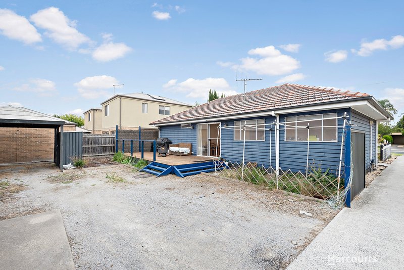 Photo - 1/14 Thomas Street, Pakenham VIC 3810 - Image 8