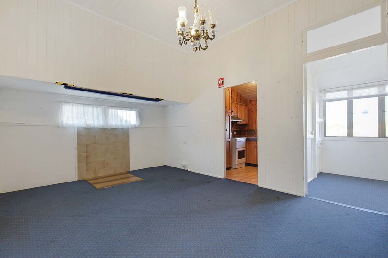 Photo - 114 Torquay Road, Scarness QLD 4655 - Image 3