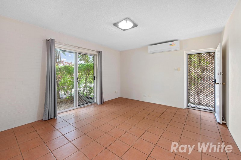 Photo - 1/14 Upton Street, Nundah QLD 4012 - Image 11