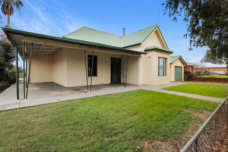 114 Victoria Street, Temora NSW 2666