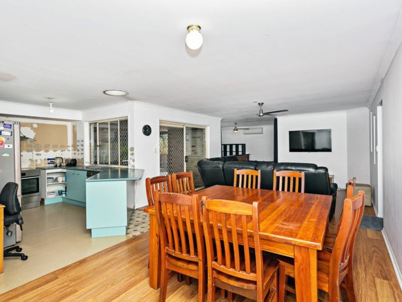 Photo - 114 Wallandra Rd , Tallai QLD 4213 - Image 11