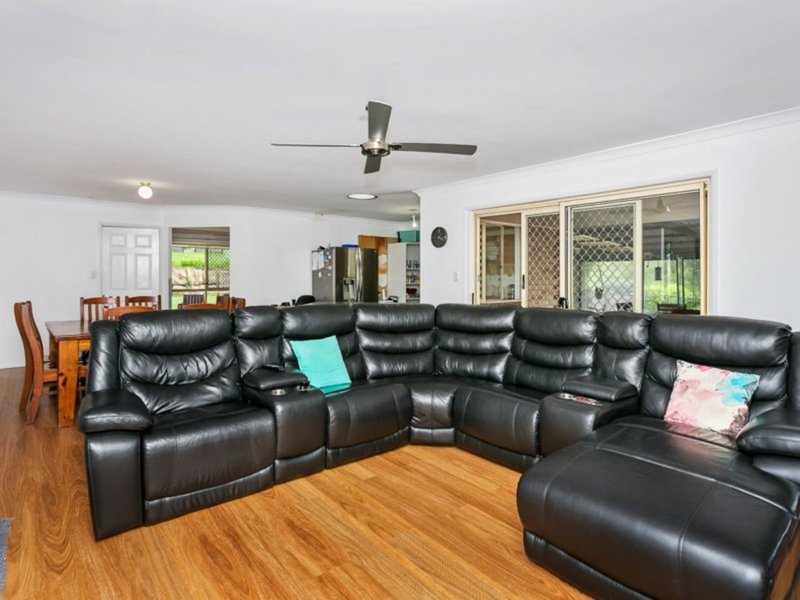 Photo - 114 Wallandra Rd , Tallai QLD 4213 - Image 15