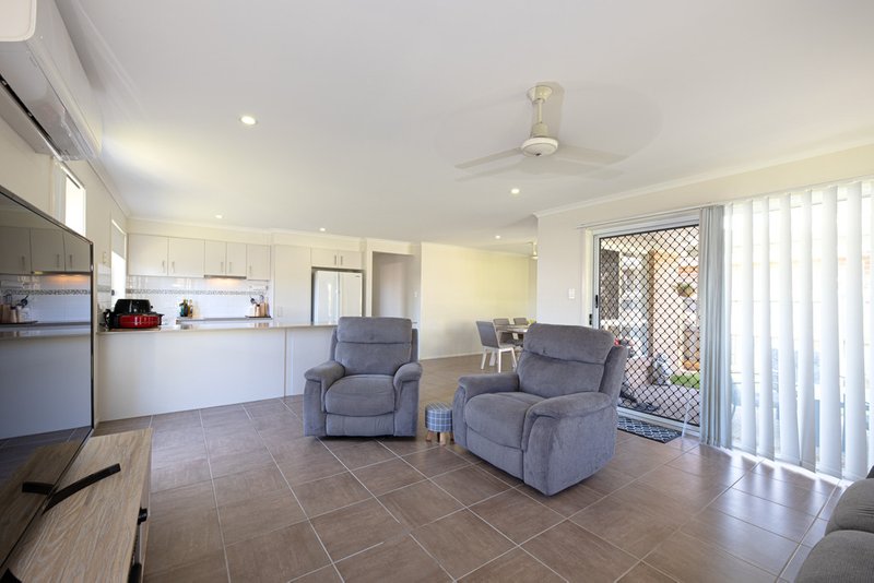 Photo - 1/14 Water Gum Crescent, Ningi QLD 4511 - Image 14