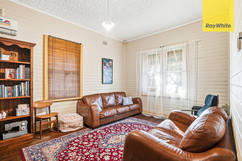 Photo - 114 Windsor Road, Northmead NSW 2152 - Image 5