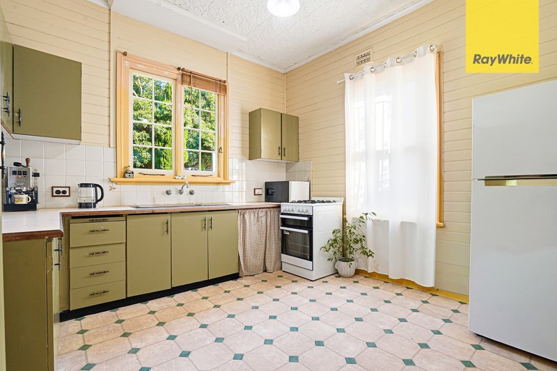 Photo - 114 Windsor Road, Northmead NSW 2152 - Image 7