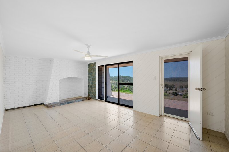 Photo - 114 Yalkarra Crescent, Wurdong Heights QLD 4680 - Image 13