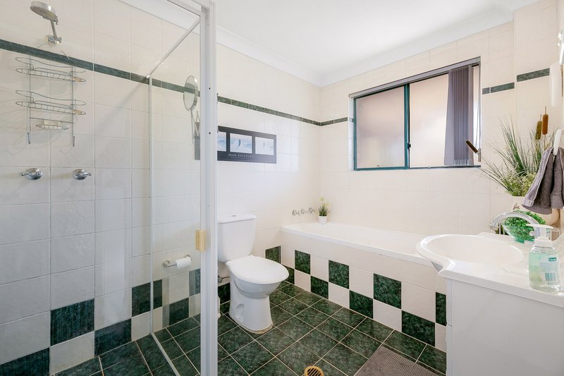 Photo - 11/40-44 Chertsey Avenue, Bankstown NSW 2200 - Image 6