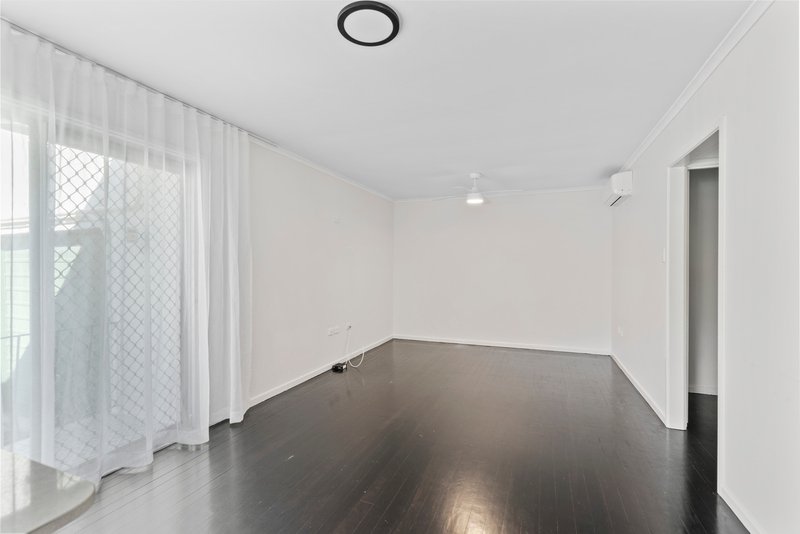 Photo - 1/140 Bankside Street, Nathan QLD 4111 - Image 2