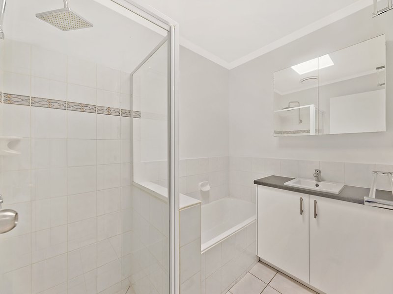 Photo - 1/140 King Street, Buderim QLD 4556 - Image 5