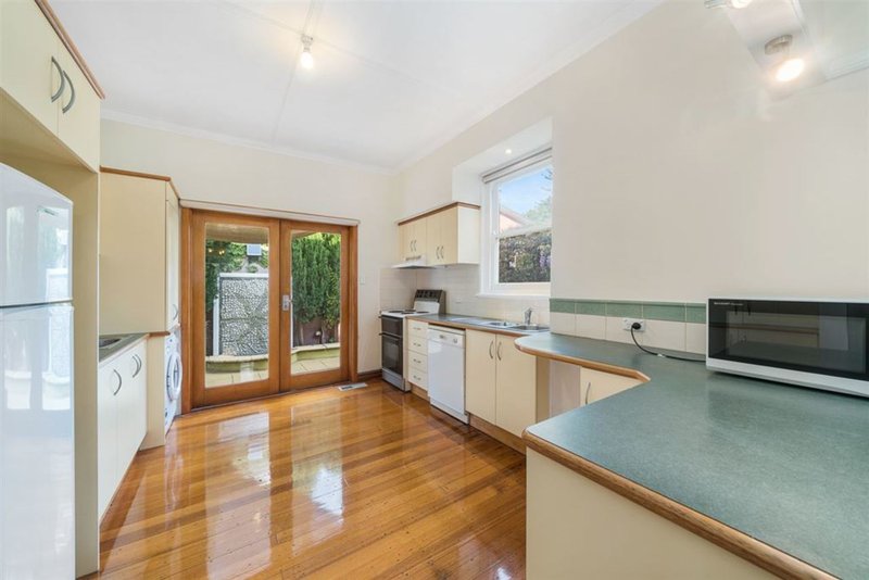 Photo - 1140 Riversdale Road, Box Hill South VIC 3128 - Image 3