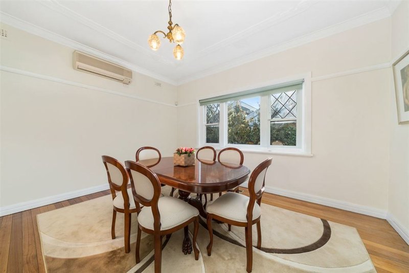 Photo - 1140 Riversdale Road, Box Hill South VIC 3128 - Image 4