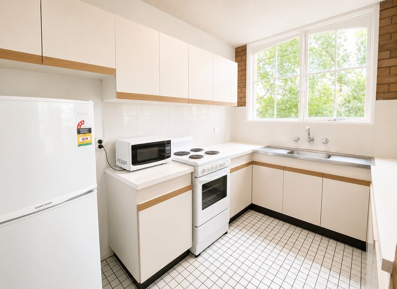 Photo - 11/40 Woorayl Street, Carnegie VIC 3163 - Image 5