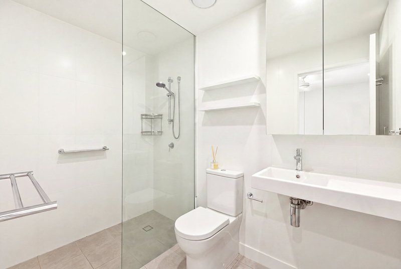 Photo - 11407/7 Wharf Street, Hamilton QLD 4007 - Image 8