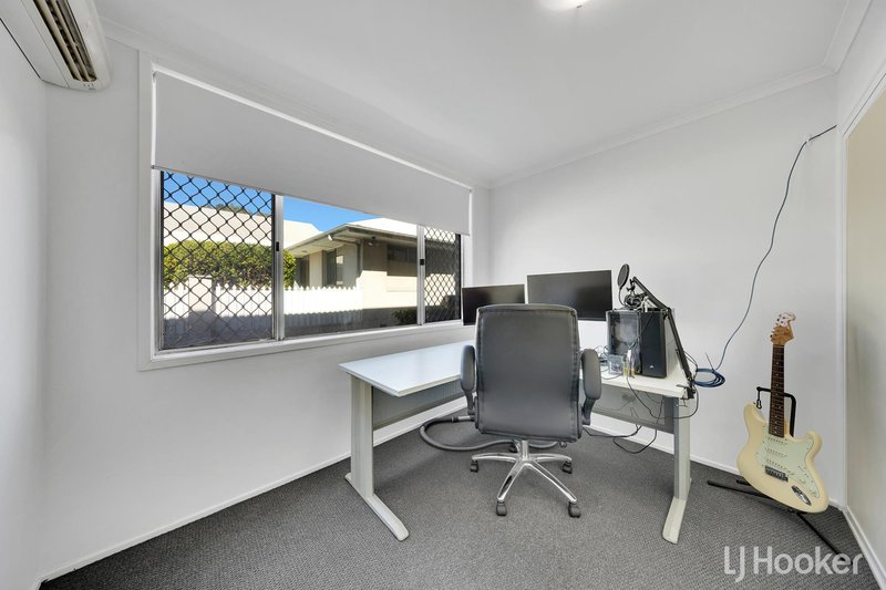 Photo - 1/141 Auckland Street, Gladstone Central QLD 4680 - Image 6