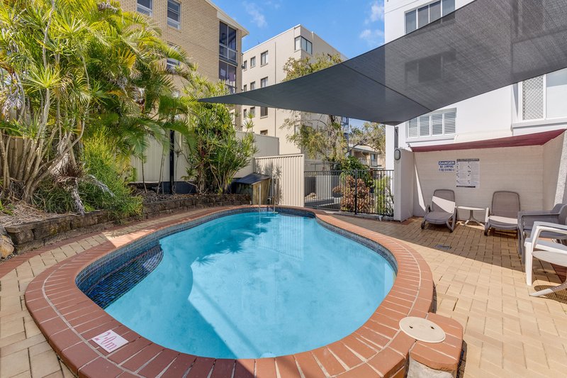 Photo - 11/41 Canberra Terrace, Caloundra QLD 4551 - Image 12