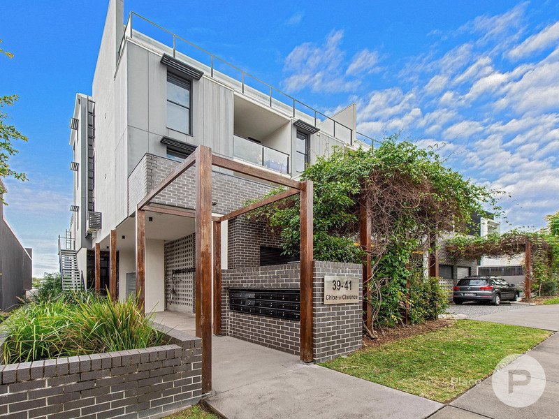 Photo - 11/41 Clarence Road, Indooroopilly QLD 4068 - Image 5