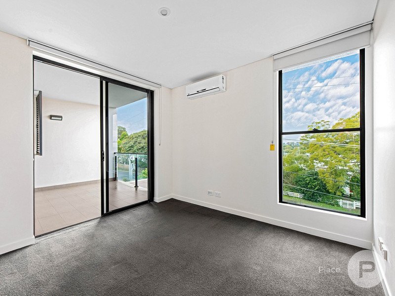 Photo - 11/41 Clarence Road, Indooroopilly QLD 4068 - Image 7