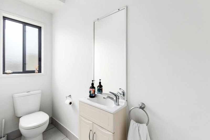 Photo - 1/142-146 Elizabeth Street, Urangan QLD 4655 - Image 8