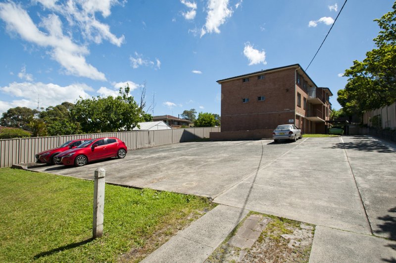 Photo - 1/142 Gladstone Avenue, Coniston NSW 2500 - Image 5