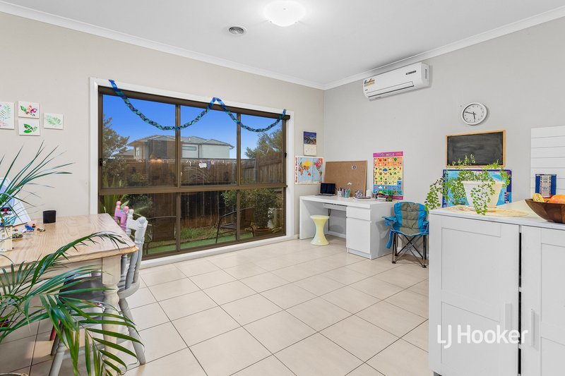 Photo - 11/42 Mitchells Lane, Sunbury VIC 3429 - Image 7