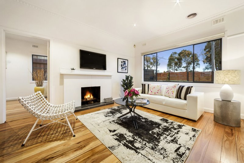 Photo - 1/1425 North Road, Oakleigh East VIC 3166 - Image 2