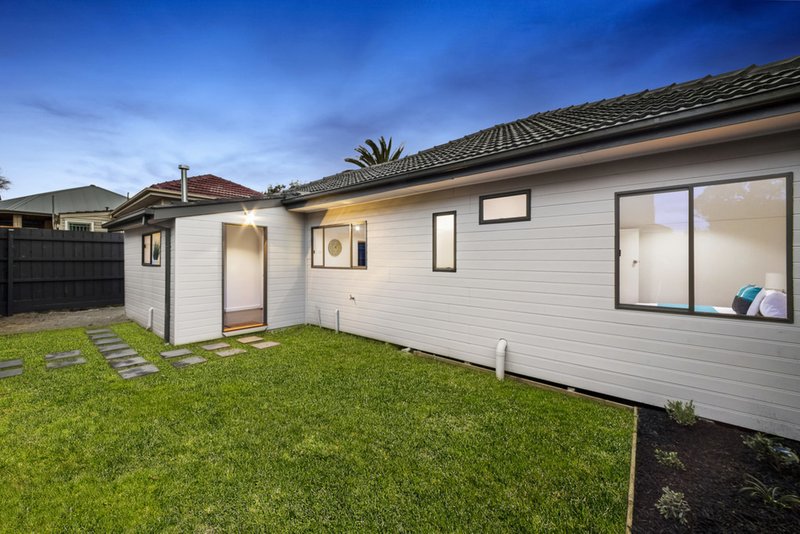 Photo - 1/1425 North Road, Oakleigh East VIC 3166 - Image 8