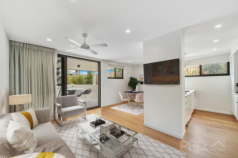 Photo - 1/143 Esplanade , Redland Bay QLD 4165 - Image 8