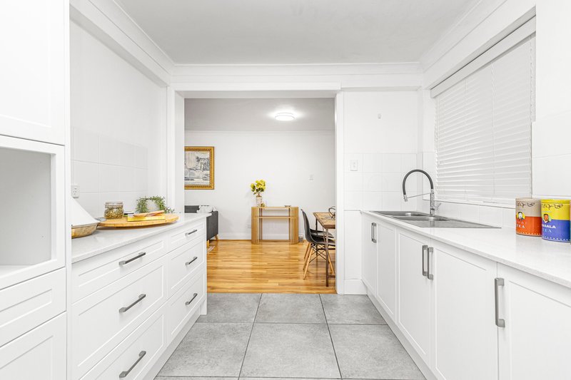 Photo - 11/43 Kinsella Street, Joondanna WA 6060 - Image 10