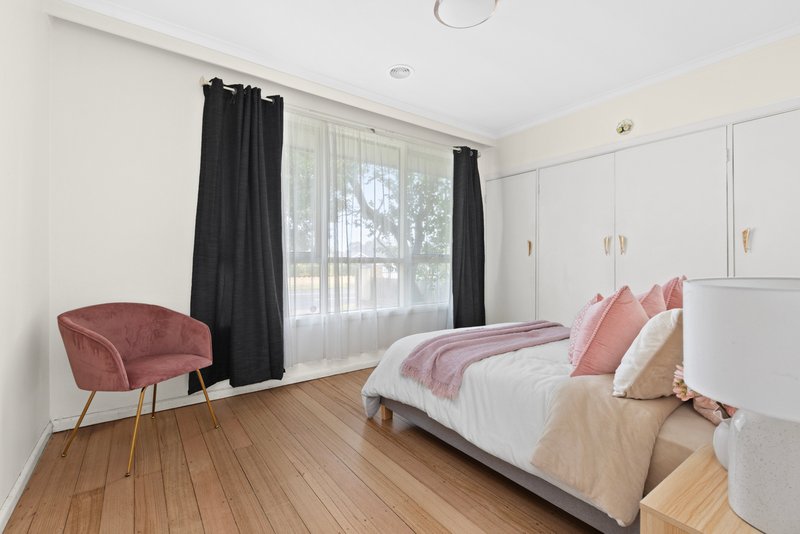 Photo - 1/143 Lower Dandenong Road, Mentone VIC 3194 - Image 11