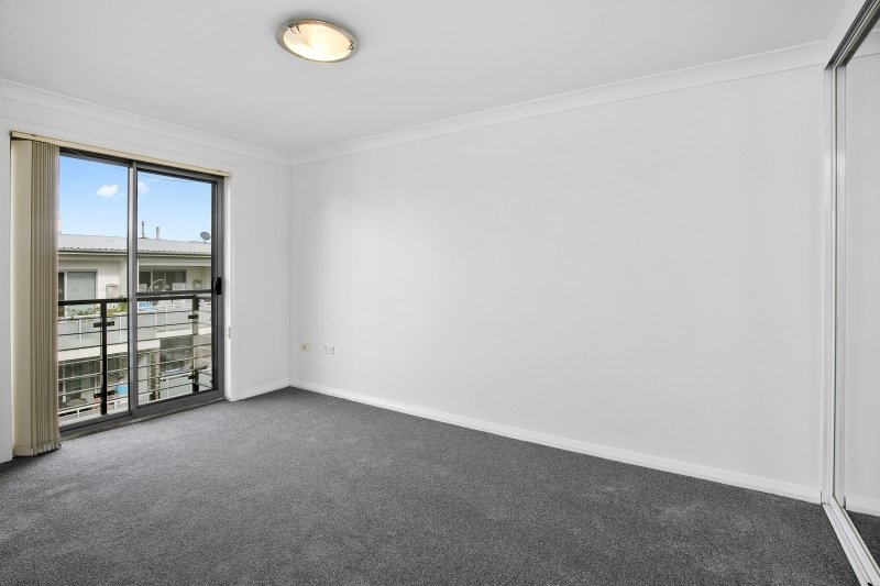 Photo - 11/43 Roseberry Street, Manly Vale NSW 2093 - Image 4