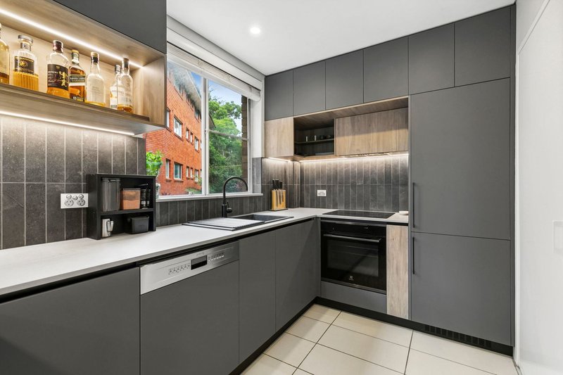 Photo - 11/43 Sturdee Parade, Dee Why NSW 2099 - Image 1