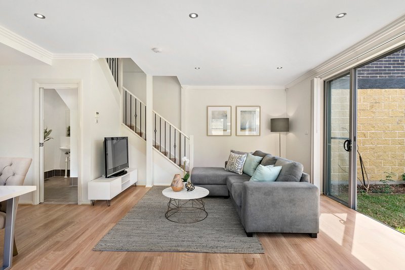 Photo - 11/44 Barossa Drive, Minchinbury NSW 2770 - Image 2