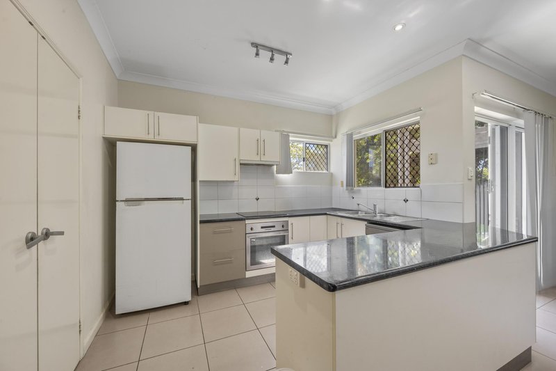 Photo - 1/144 Queens Road, Hermit Park QLD 4812 - Image 1