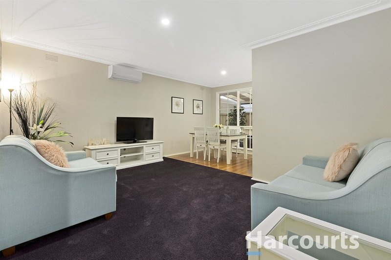 Photo - 1/1447 Ferntree Gully Road, Scoresby VIC 3179 - Image 3