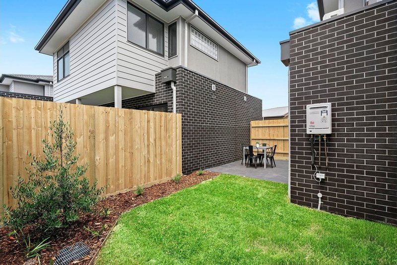 Photo - 1/145 Fortescue Avenue, Seaford VIC 3198 - Image 11