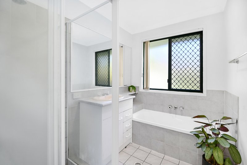 Photo - 1/146 Greenacre Drive, Parkwood QLD 4214 - Image 9