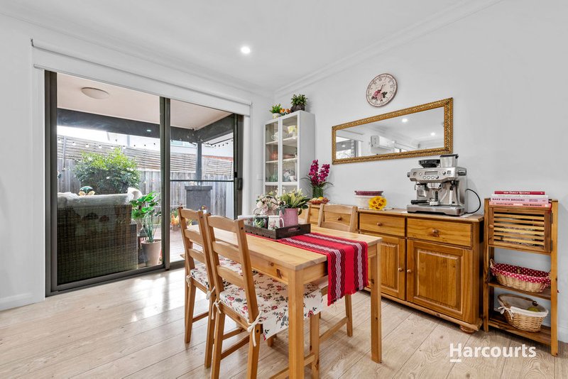 Photo - 1/147 Heatherdale Road, Vermont VIC 3133 - Image 5
