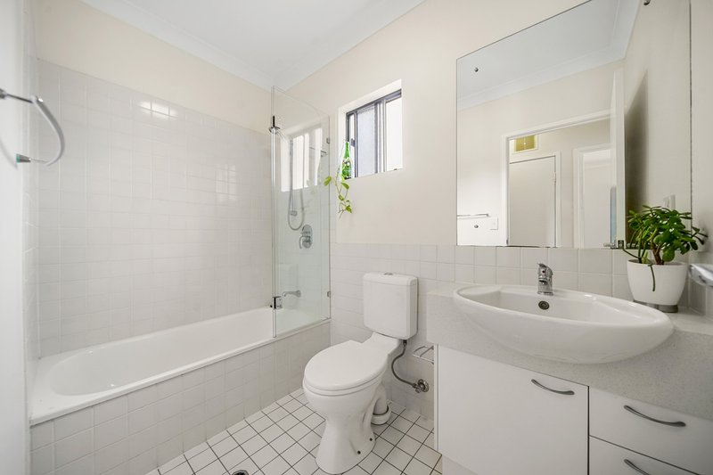 Photo - 11/47 Kent Street, Hamilton QLD 4007 - Image 14